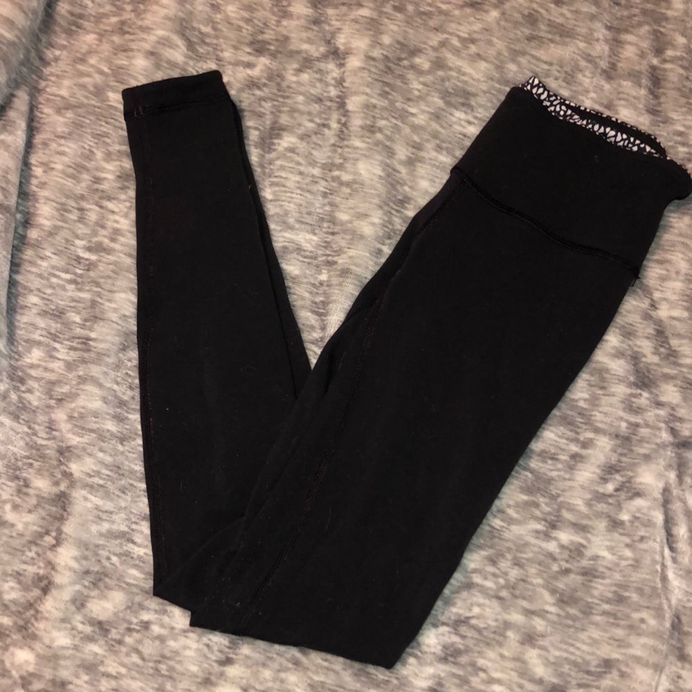 LULULEMON reversible leggings!